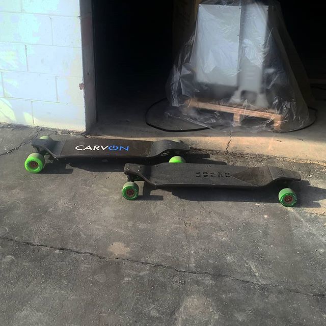 CarvonSkates's tweet photo. CARVON EVO R 4WD and 2WD helping out in the shop. .
.
.
#carvon #carvonskates #getyourcarvon #evo #speed #directdrive #4wd #2wd #shop #garage #helpers #landyachtz #abec11wheels #dropdown #downhill #flywheel #pallet #industrial #machinery #electricskatebo… https://t.co/xWucVoRAbT https://t.co/gaJgrPatbB