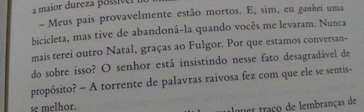 TrouxaDeMertila's tweet image. Nem parece uma criança de 9 anos falando

#OCodigodafebre
#thefevercode