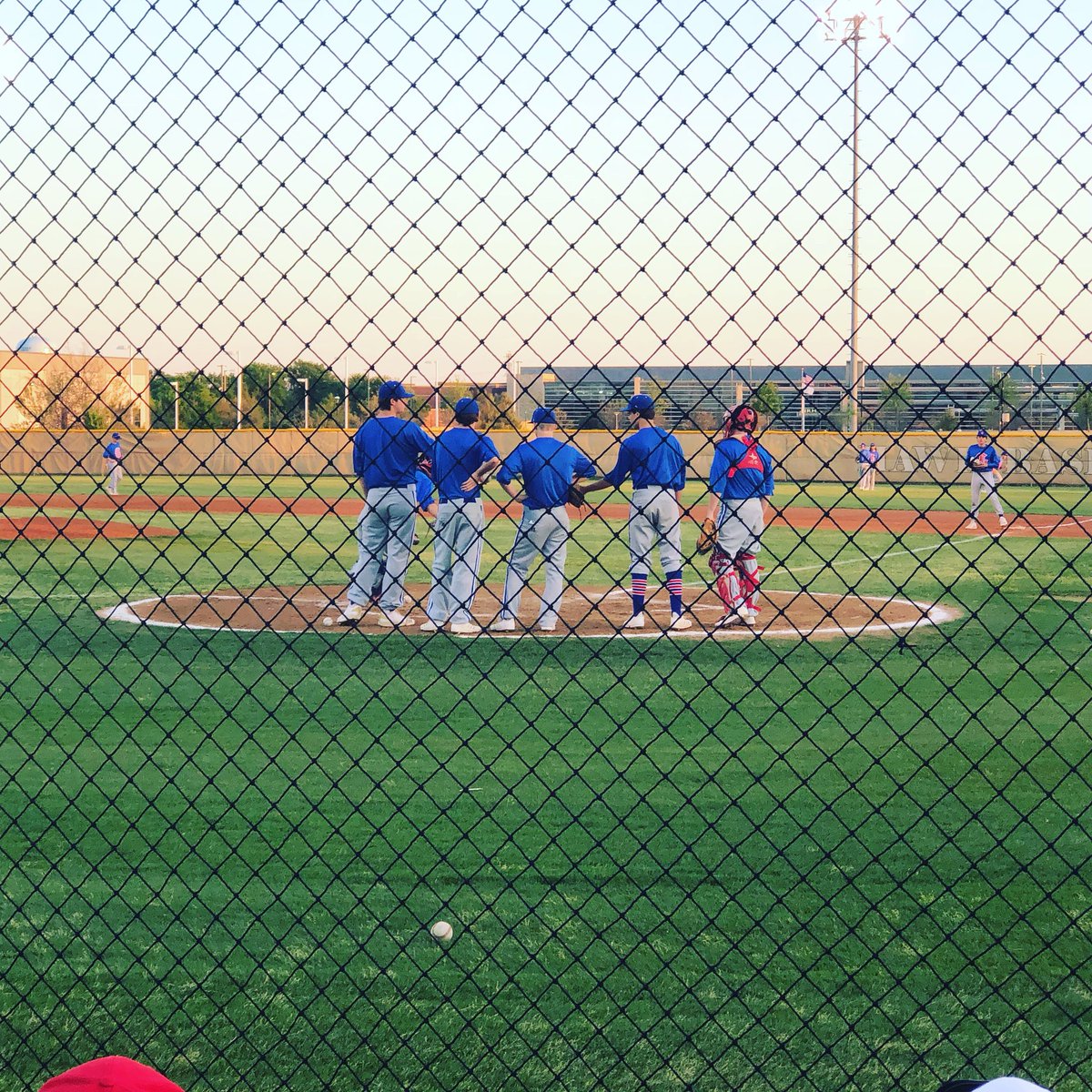 mcconathyghs's tweet photo. @Gvinebaseball What a beautiful night!  #GHSUnity #ItsBaseballTime https://t.co/cP9GU16jjz