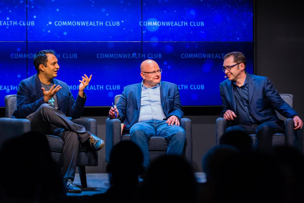 #FlashbackFriday! Last week @MaciejKranz &amp; <a href="/AgoryachAlex/">Alex Goryachev</a> gave an inside look at #innovation in the tech industry at <a href="/cwclub/">Commonwealth Club World Affairs of California</a>. Take a look: youtube.com.convey.pro/l/przogy9 📷: SMG Foto by #Cisco via <a href="/c0nvey/">Convey</a>