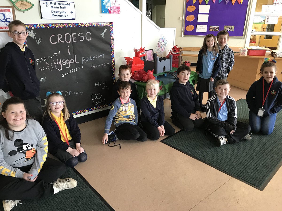 BrynYear5's tweet photo. Our Reception area is getting a welsh makeover with the help of the #Criwcymraeg @BrynSchool https://t.co/ns8YXeyHJw