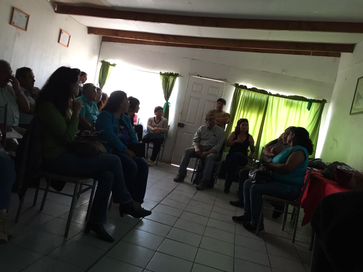 LosChoros_'s tweet photo. Muy comprometidos con nuestro trabajo, excelente reunión la de ayer, y seguimos porque vamos por más, por cada familia. En cada localidad Asociación Comunal de La Higuera está con todo el punche #DOMINGASI @sebastianpinera @1TAmbiental @MinEnergia @MintrabChile @bprokurica https://t.co/tcXPKhj7sB