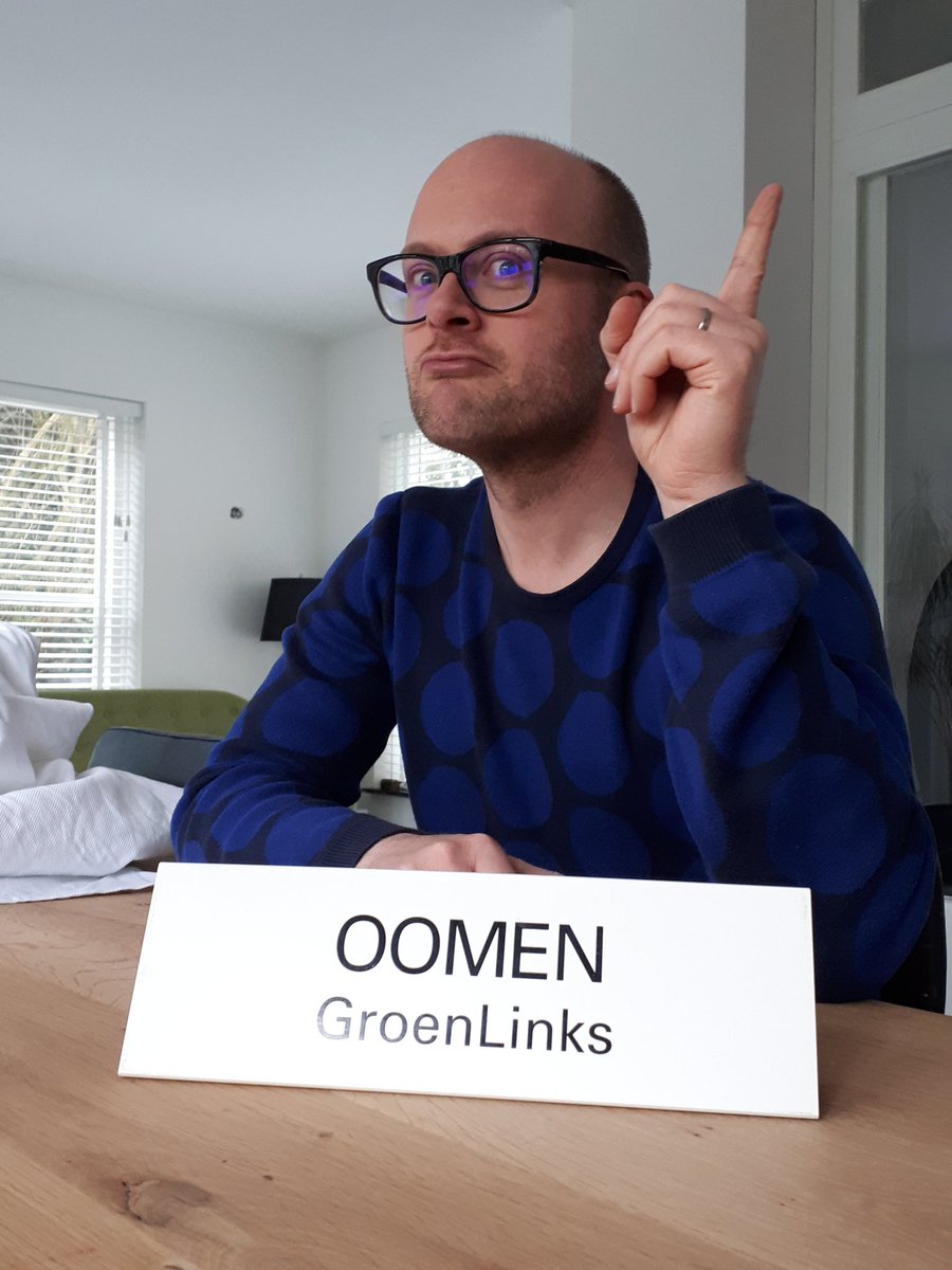 Dat afkicken van járen raadswerk valt nog niet mee. We moesten <a href="/pepijnoomen/">Pepijn Oomen</a> vanavond keer op keer zeggen dat hij bij vrienden was en niet bij de Nijmeegse gemeenteraad. 💚