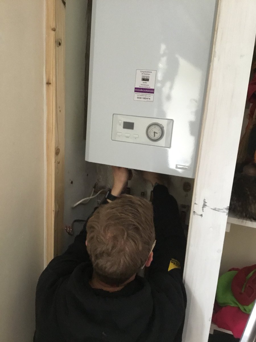 360psltd's tweet image. First heatline combi fitted today. And I got to say for the money, there not bad! I suppose time will tell!