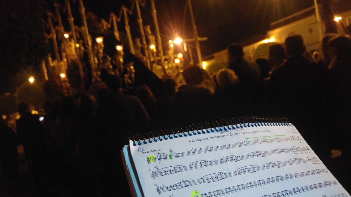 Sonaba Reina y Madre para llegar a las autoridades. #bandadelcuervo #suenaelcuervo #ss2018 #semanasanta2018