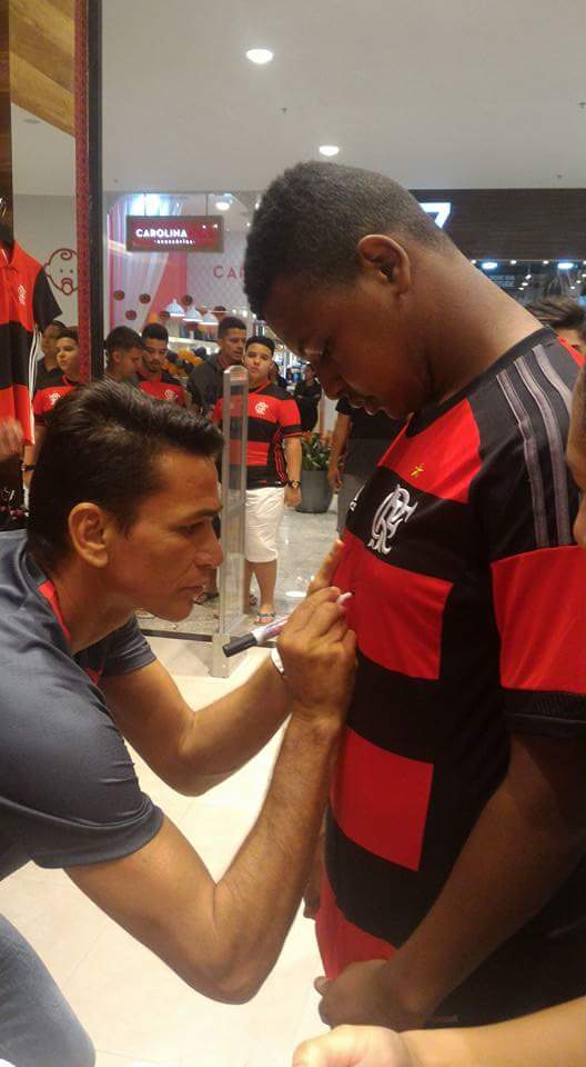 @eufell1pe <a href="/isecrf/">portelense 💙🦅</a> <a href="/Flamengo/">Flamengo</a> Minha situação se assemelha muito a de vocês dois queridos amigo e amiga RN. É incrível como esse cara é humilde e ídolo d+