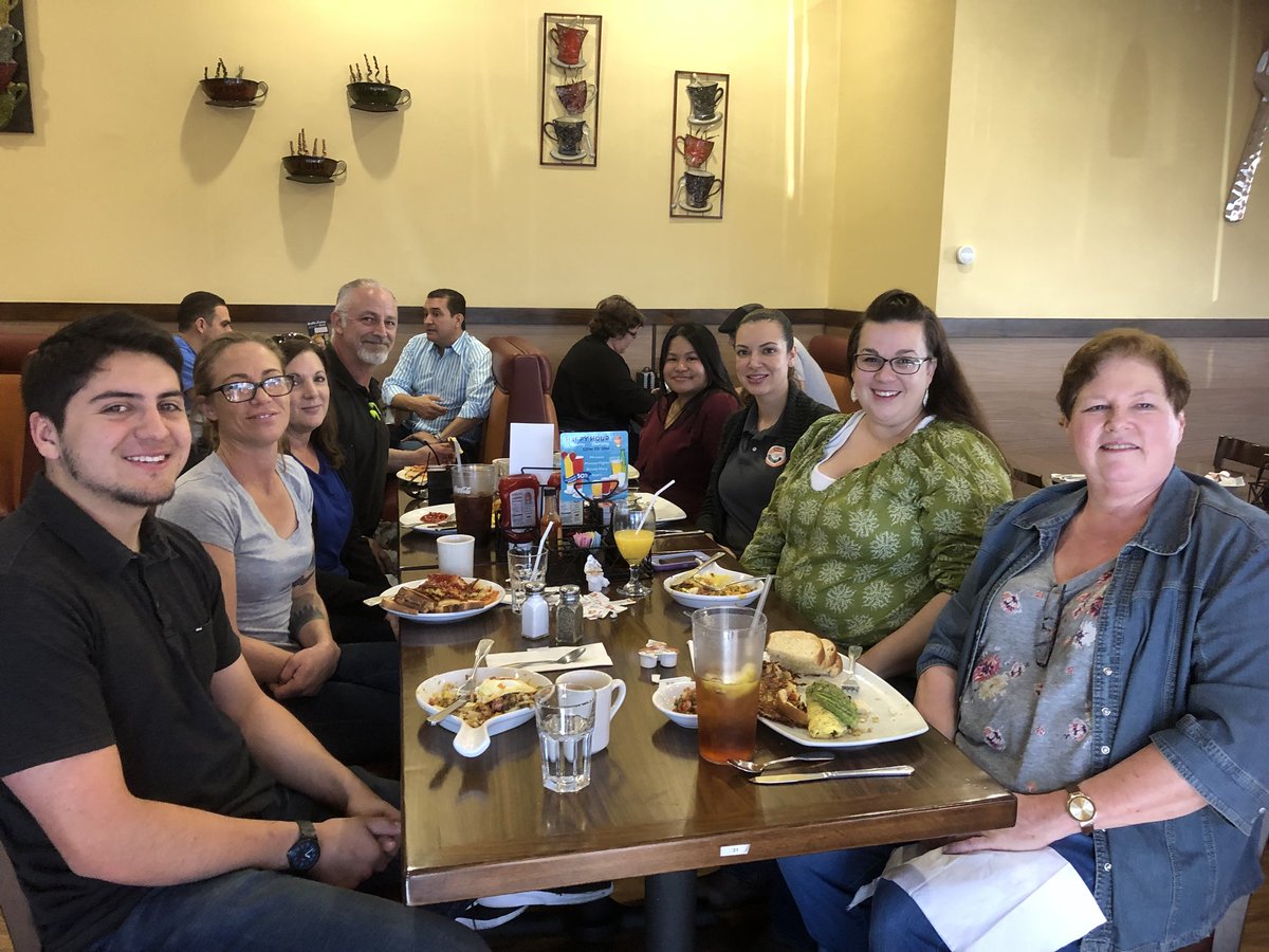THD6665's tweet photo. VOA Committee breakfast. Thank you to this team for continually improving the associate experience. Your feedback is greatly appreciated. https://t.co/j2fZybkI2l