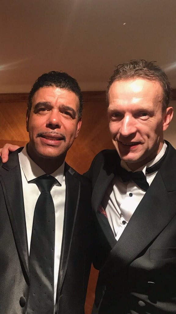onefamilyglobal's tweet image. We’re having a fantastic night celebrating @ian_rush9 at the #LegendsOfSport awards and we’re lucky to be joined by so many sporting legends including the brilliant chris_kammy and @Marathonchamp ! #WeAreOneFamily #IanRushFoundation