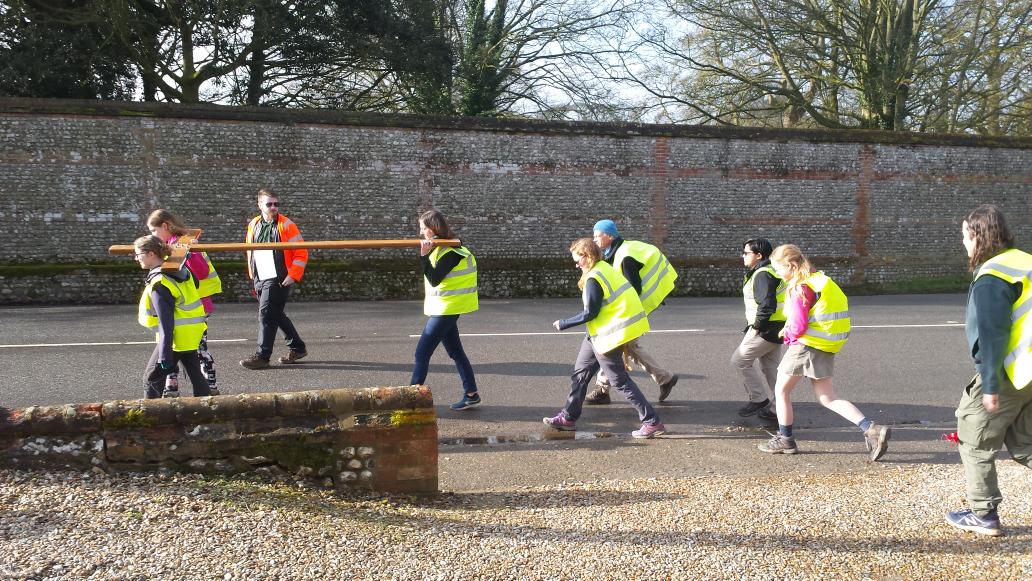 midlandleg's tweet photo. What an amazing #pilgrimage #journey to #Walsingham Thank you #MidlandLeg #StudentCross #HolyWeek #LiveLent #PrayForUs https://t.co/EYvw7J0vHp