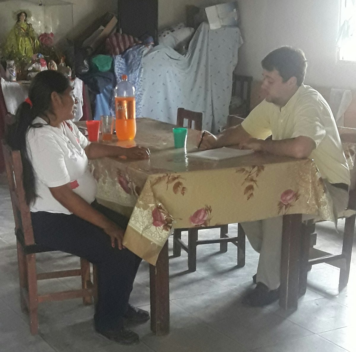 diegoormachea's tweet image. #Ahora #ZonaEste 
@miguelisaok cumplió y sigue cumpliendo con los vecinos #CorteDe Cabellos y #AsesoríasLegales @celemondino16 @beluflores00 @ushumendez @NatBares @HuesoSilvera