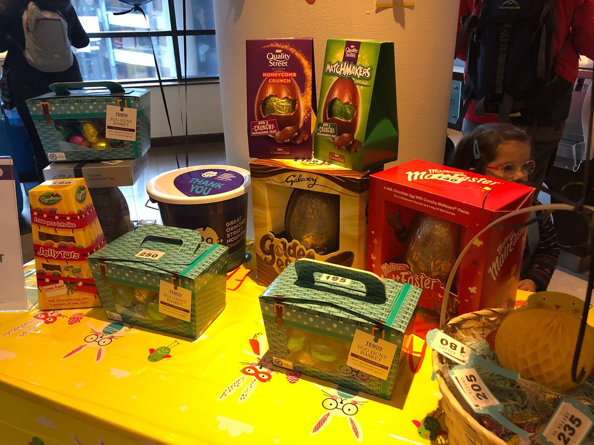 PI Gatwick North Terminal getting ready for the Easter weekend 🐣 #PINT #TEAM #EASTER <a href="/ParikZalaWHR/">Parik Zala</a> <a href="/Lucie_herrig/">Lucie</a> <a href="/gary_villiers/">Gary De Villiers</a> <a href="/placemadebyyou/">A Place Made By You</a> @airportsmiles