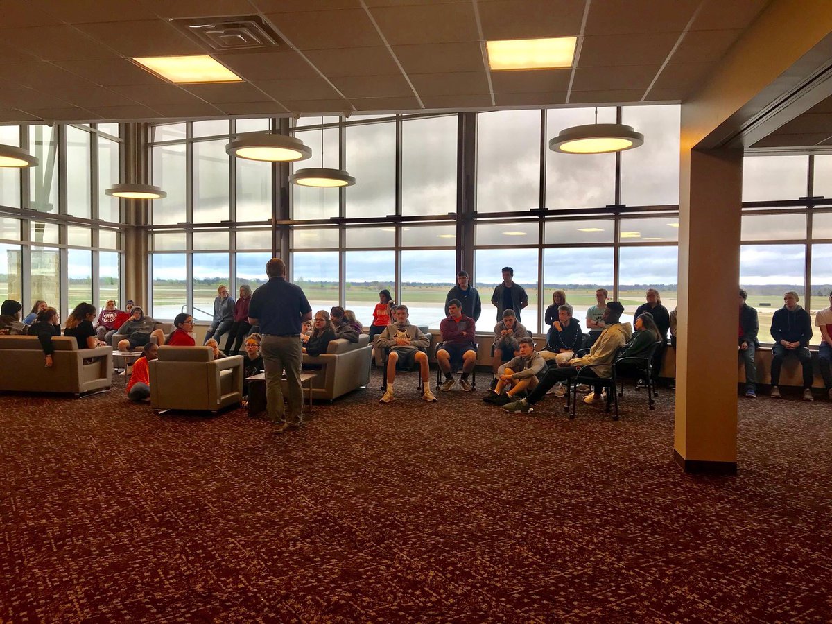 AdaAirport's tweet photo. #didyouknow Ada City Schools was 1 of 31 schools in the nation to be selected for their Aviation Program. Ada Regional loves supporting and spending time with such young and passionate students. Keep it up! #WeareAda https://t.co/csklFUZRGt
