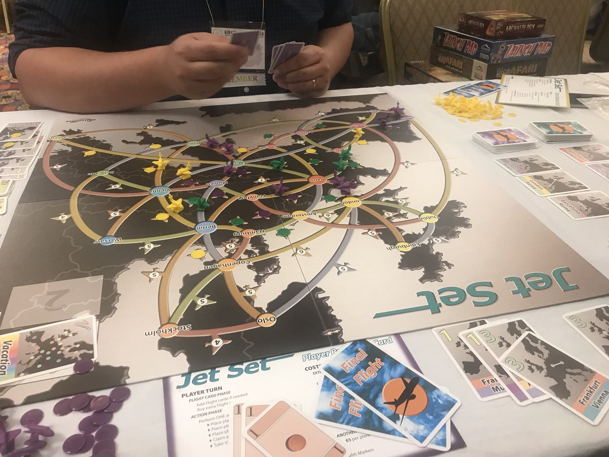 Playing Jet Set from @Wattsalpoag games at @WhosYerCon!  It’s a play to win, hope I win it!