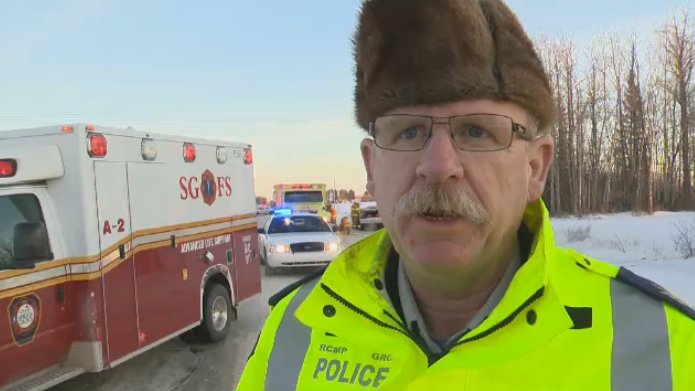 jungangela_'s tweet image. "He's recovering well and we're happy about that. He's very thankful for all the support he's receiving," RCMP tell us. They say the officer is still in hospital but in good spirits.  #yeg #abcrime #evansburg