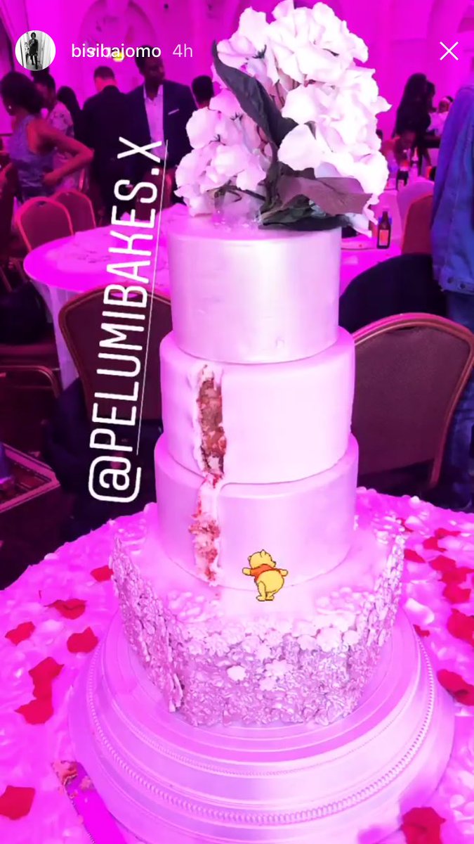 themaisonpelumi's tweet photo. First Pe’Lumi wedding cake of the year 🎉🎉 showcased at #REMTEM
18 at @TheDecoriumUK https://t.co/RW3fhYdDY7