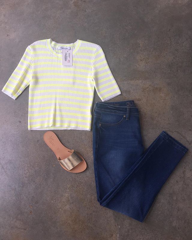 ShopMintAtl's tweet photo. Simple Friday #shopmintatl #elizabethandjames sweater top Size M 58.50 #DL1061 jeans Size 29 25.00 #joie sandal Size 38.5 47.40 #spring #summer https://t.co/IIr3tCPoiE https://t.co/uINQ5Rg6cO