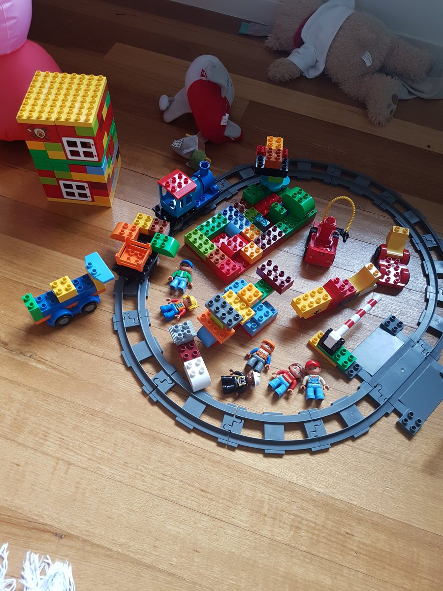 This is a police set made from duplo - I promised my sons I would put in on Twitter 😂