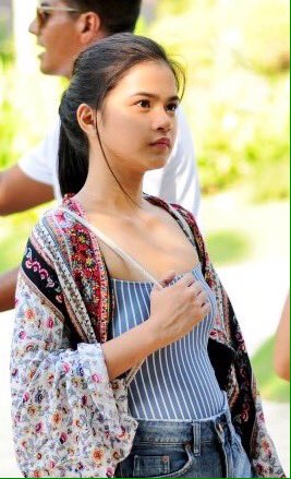MarGoFshipGoals's tweet photo. #MarGo Separate Beach Vacation @loyzagadiegs @MissMarisRacal https://t.co/QerdvPbm3y