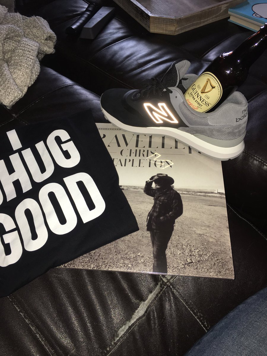 alecdatoli's tweet photo. Birthday hookup from the lady friend. She covered all the basics. @PatMcAfeeShow @ChrisStapleton @GuinnessIreland @newbalance  #Ichuggood https://t.co/ntVGvhtIKt