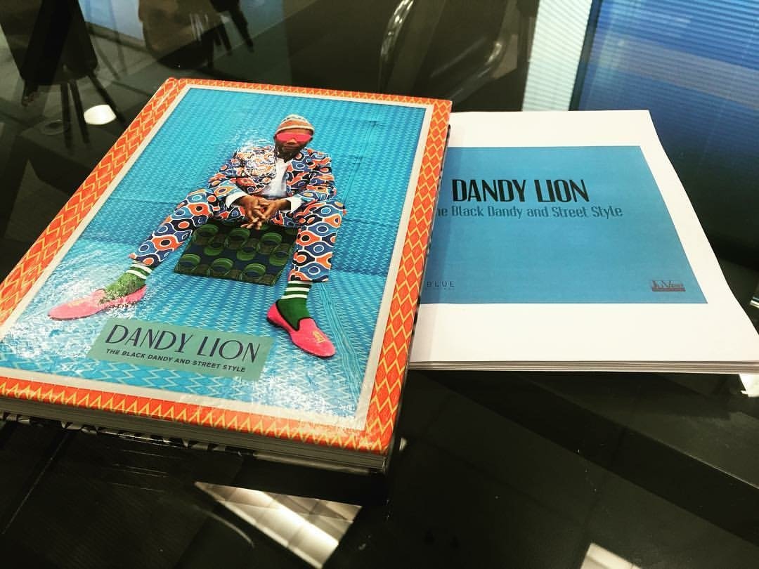 JuVeeProds's tweet photo. Spring is here! Dress loudly and proudly! #DandyLion #44Blue #JuVee 📷@APshantology https://t.co/Yq6H0IEuiT