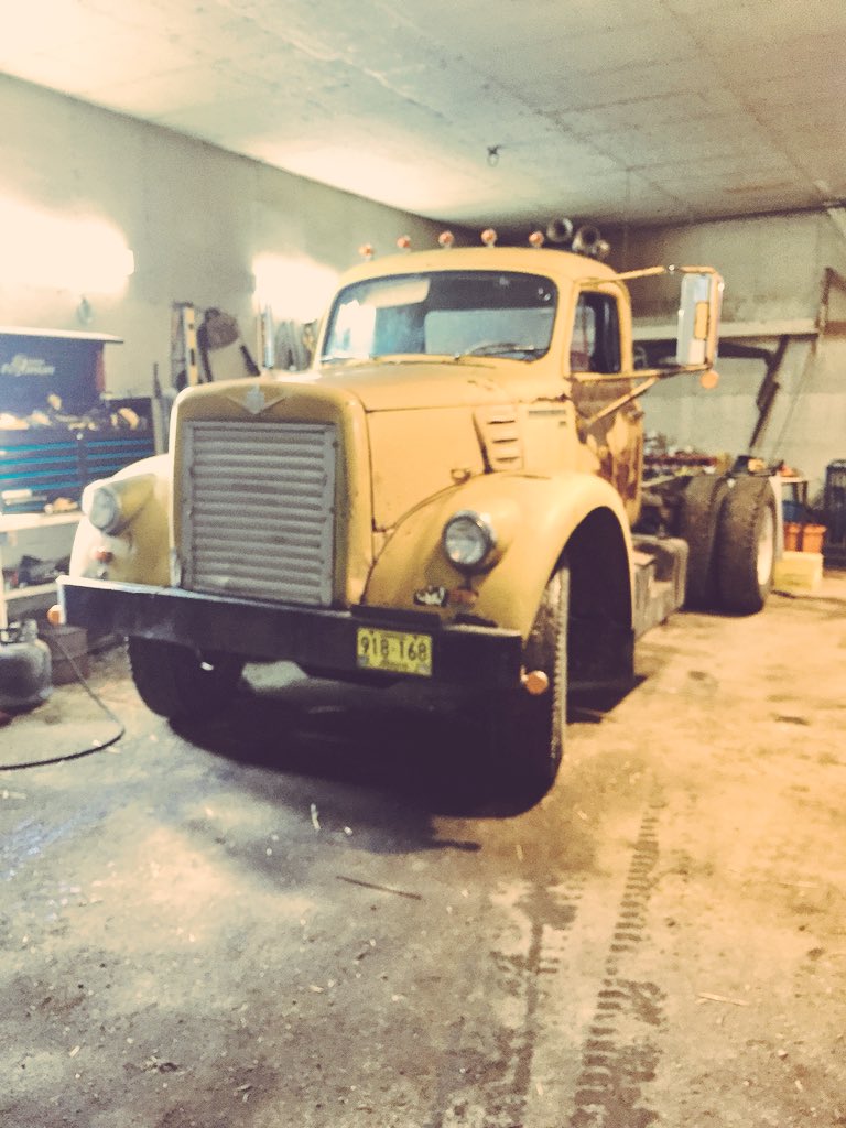 jdschopfer's tweet image. Just got her back from the exhaust shop. Time to hack an chop an wrench away on the future bull hauler #makework