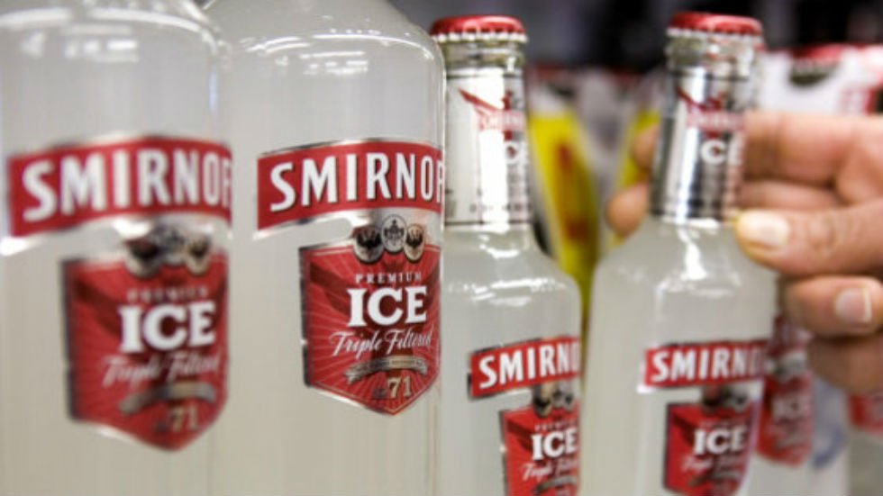 Trump staffers 'iced' each other, chugged Smirnoff Ice in government office: report hill.cm/DLtTaWy