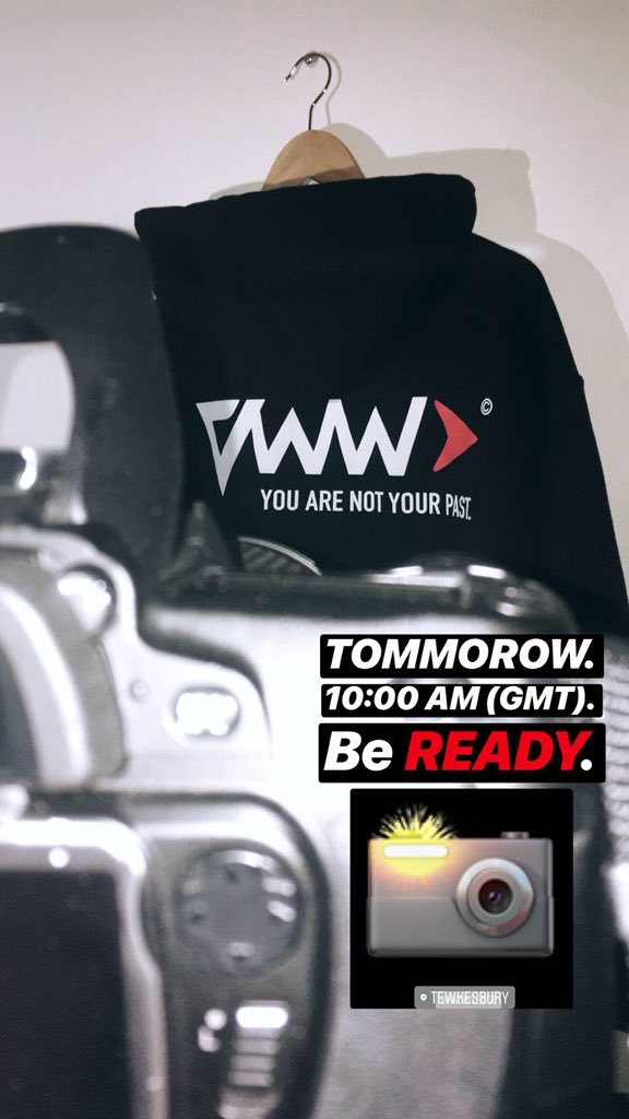 One_Way_War's tweet photo. Spreading the Message &amp; making a Difference. 📸
———
10 AM (GMT). 

Be READY. 

🚩https://t.co/tA2Bygsc1L 🚩

#onewaywar #launch #Announcement #apparel #MentalHealthAwareness #MentalHealthMatters #mentalhealth #SaturdayMorning #retweet #ViralMarketing #offical #tenAM https://t.co/QqMoc7Z3Xy