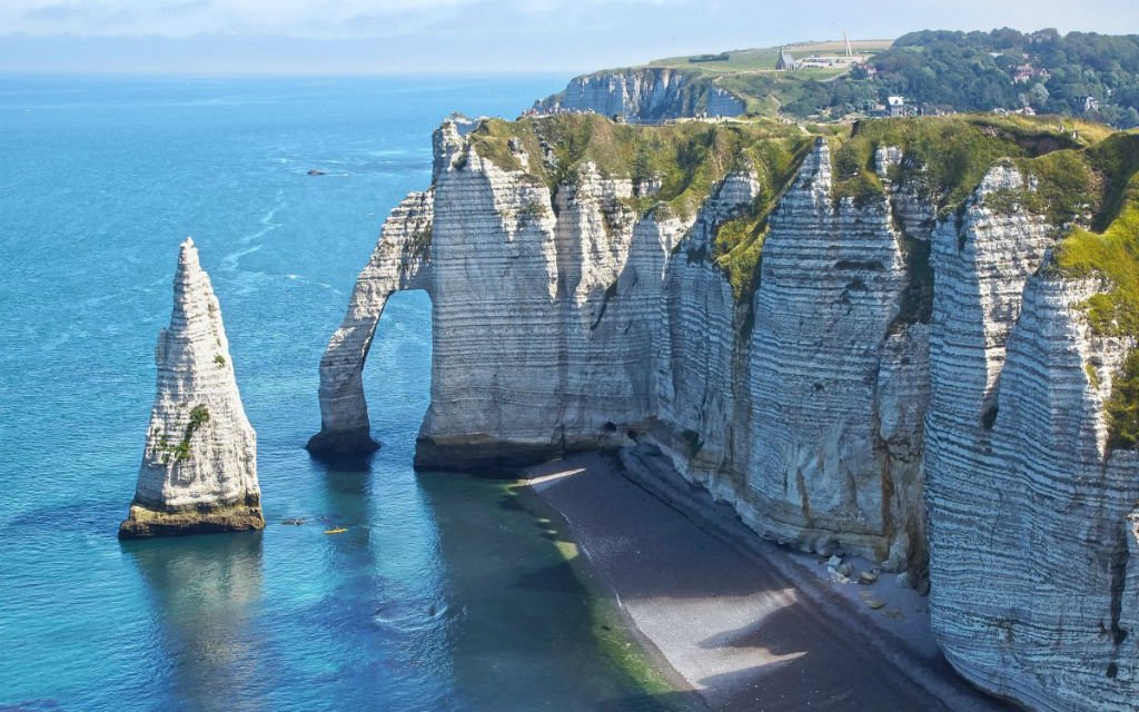 TravelWellMag's tweet photo. 10 Mesmerizing Destinations For Your 2018 Travel Bucket List https://t.co/rjlqS6vQ2s via @TheBeautyofTrav https://t.co/bQ71kV8fuQ