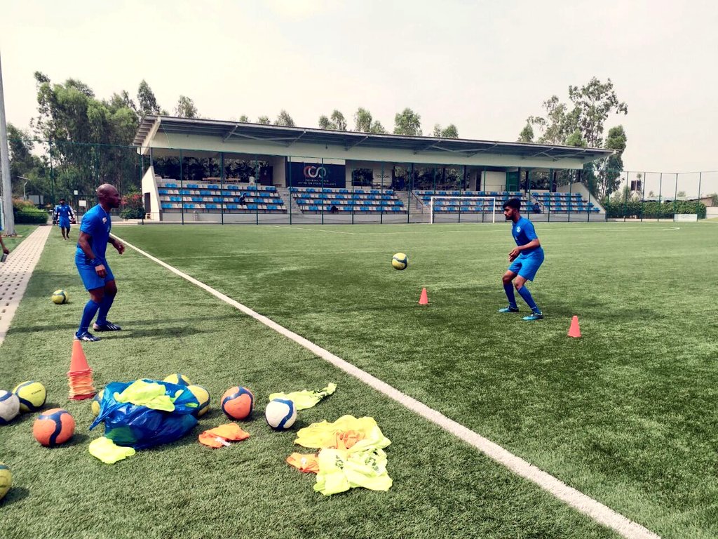 CoachIsmo's tweet photo. Once you go there is no going back! #football #Dlicence #AIFF @Sports_PDCSE https://t.co/sF3cInCFjS