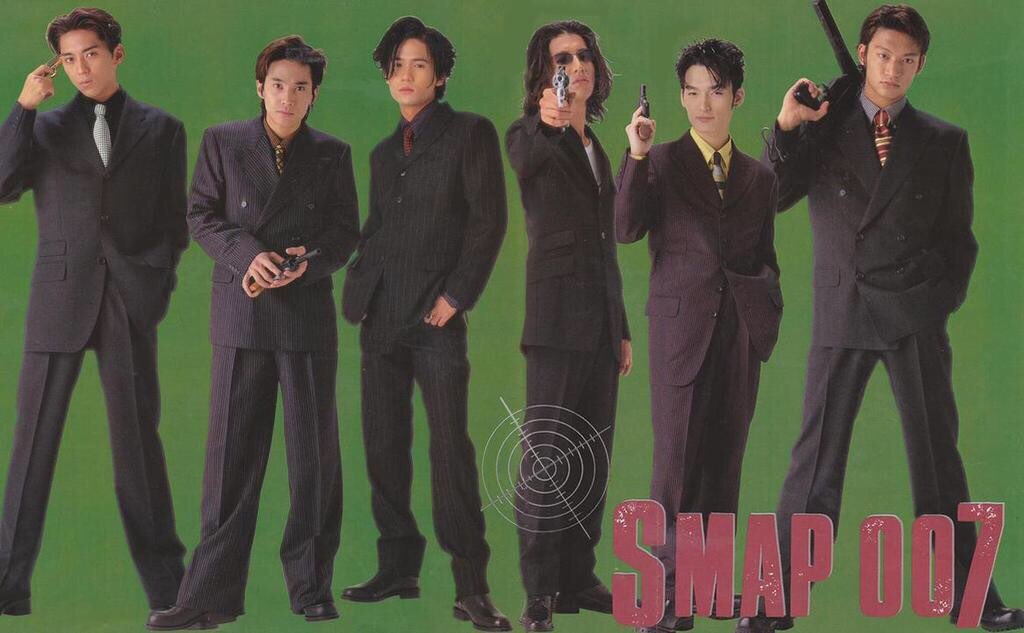 Kob Smap Sur Twitter 生smap 生慎吾に 会いたいなぁと思いながら 画像ファイル見てたら 95年の6スマが出てきて 目が止まった 中居正広 22歳 木村拓哉 22歳 稲垣吾郎 21歳 森且行 歳 草彅剛 歳 香取慎吾 17歳 慎吾ちゃんに至っては まだ10代なのに この色っぽさ