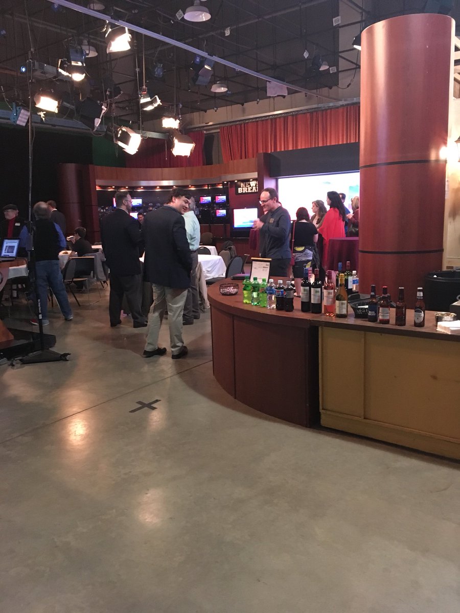 gabbypxl's tweet photo. I thought i'd share some photos of today's alumni night @siuemasscomm #masscommweek2018 https://t.co/oOVKomlsQE