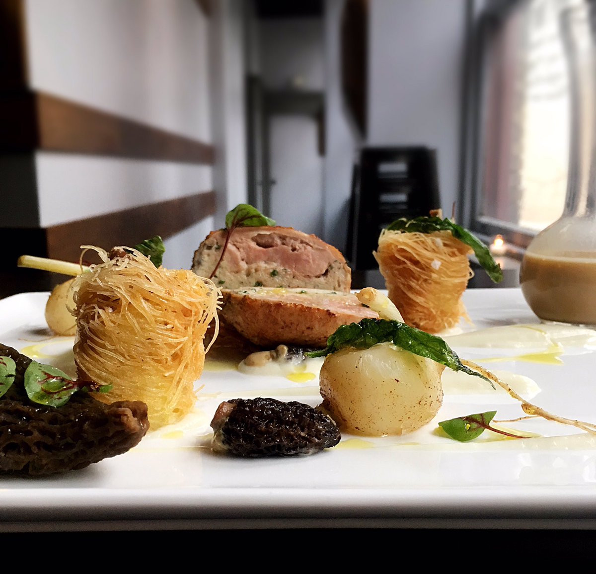 Whole quail with chicken liver mousse stuffed morels, crispy legs and truffle #weekendaddition #itsnotsnowingvibes