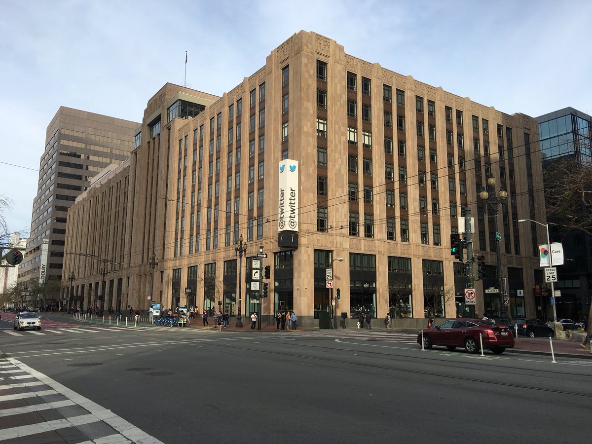 dstruelens's tweet photo. Today I walked by the @Twitter HQ building. Gotta post this. 😄🐦 #SanFrancisco #startup #exploration https://t.co/HfWUELV7xt