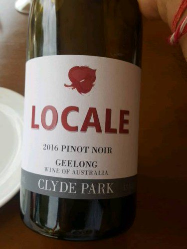 saj299's tweet photo. Fruity, very light. Wine from Clyde Park via @Vivino: https://t.co/OLuZQbOg3Q https://t.co/wgUWypc6aH