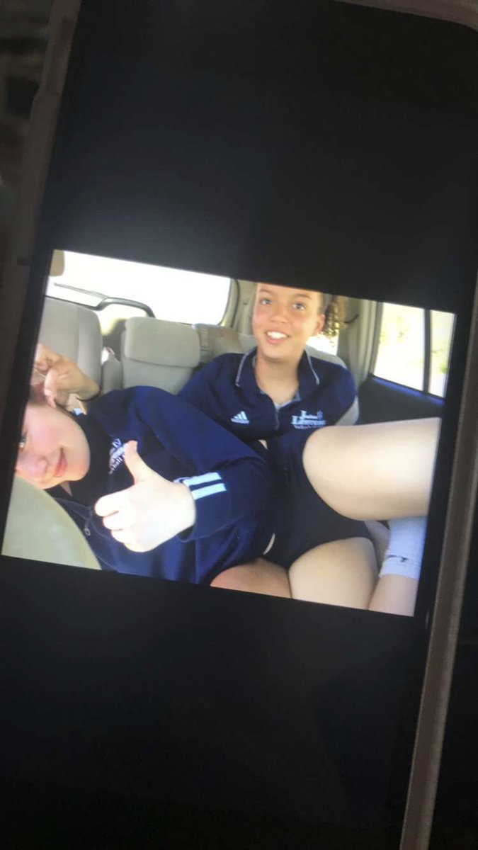 happy bday ri i love and miss you sm 😩💕 hope you had a great day ! slightly okay needs to have a reunion ;)
