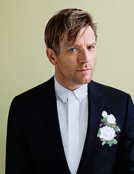 Happy 47th birthday ewan mcgregor!! 