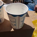 それ検尿の時のじゃない？花見でその紙コップはダメ!