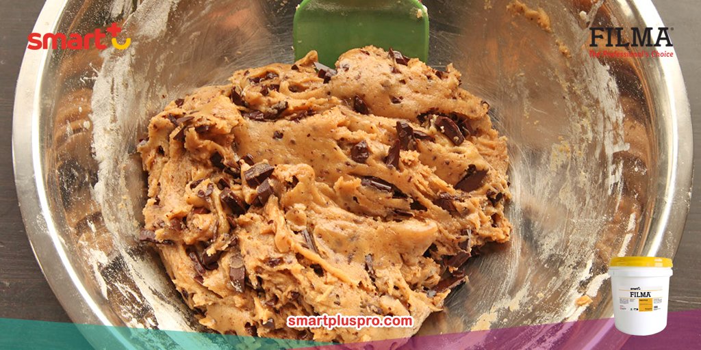 SMARTFDSolution's tweet photo. Jika Smart Bakers menggunakan mikser duduk, sempatkan untuk mengaduk balik adonan ketika adonan selesai dimikser. Hal ini bertujuan untuk memastikan bahwa tidak ada gumpalan gula dan margarine di dasar mangkuk. #SMARTBaking https://t.co/plhMIiSK9l