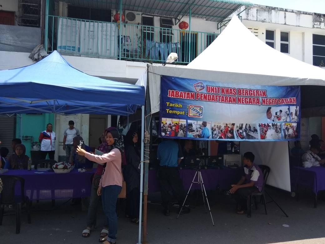 jpnmsabah's tweet photo. Jom Berkunjung ke Tapak Pameran UKB JPN Sabah Di Tapak Tamu Bongawan Sempena Program Sayang Kimanis Mobile CTC https://t.co/5kgdBBweAk