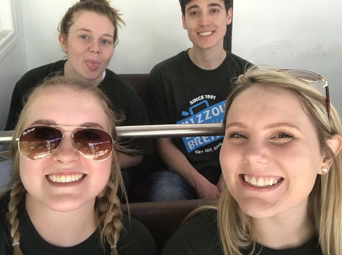 MAB_Dallas1's tweet photo. Ended our last day of service with a trip to the zoo! Thankful for Deborah at Resource Center Dallas for setting this up for us! https://t.co/OWyAFgLoSH