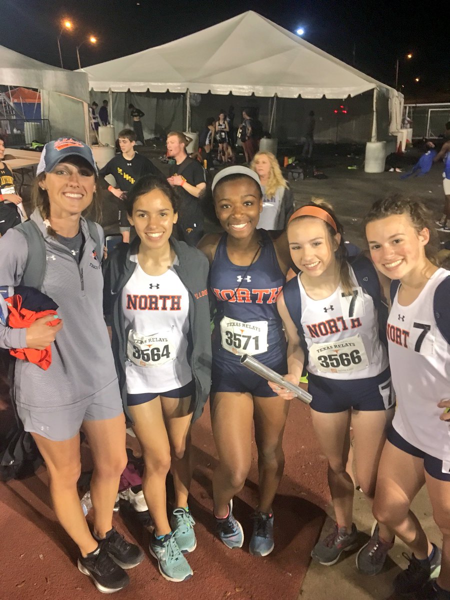jrichardsNORTH's tweet photo. What a good day for the lady bulldogs!!! Chiko threw 2.5 ft further than her previous PR, the 4x2 was 15th, the SMR won and set the meet record, the 4x4 made finals AND the DMR girls each set a PR on their leg!!! Ready for day 2 of Texas relays! #nodaysoff #mnhstrack https://t.co/AcQ4RbwFXS