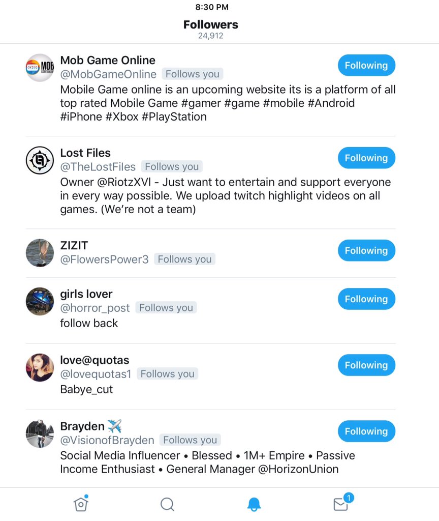 Hello #TwitterLockOutwhatgameareyouplayingwithmeNOW?Inthelast #Ninetydaysyoupushednew  #Followersatme like it was a  #FollowFridayofolddaysand ibrieflycrossed25,000followersthenyouhosedmebackto24,756andnonewpeepsandlately3 - 7 #newbies #perDay