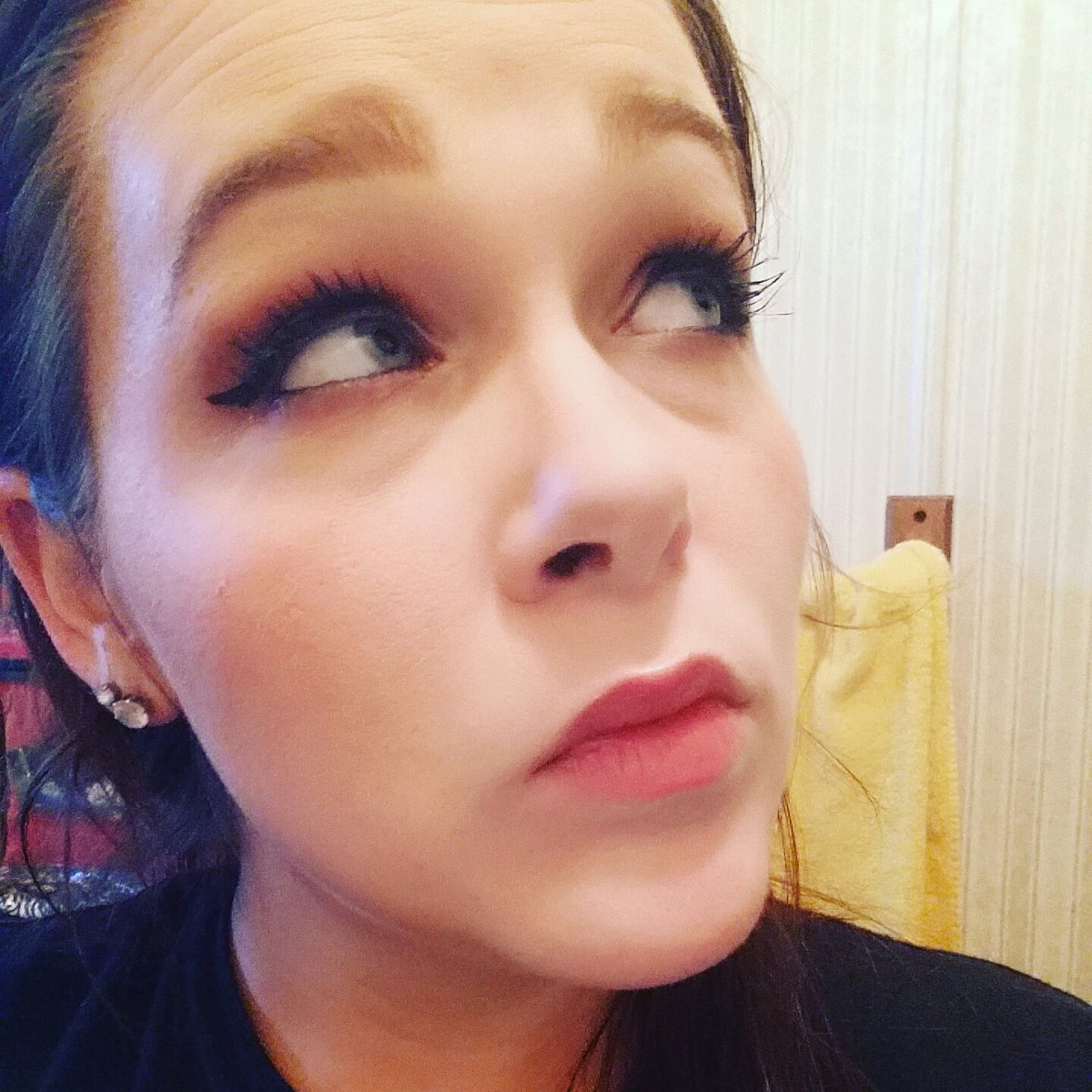 makeupandautism's tweet photo. love this lash boosting primer and mascara that I received complimentary.  it's quickly becoming my favorite and I'm somewhat a mascara junkie lol @grandecosmetic_ @Influenster #GrandeGoals #Complimentary #Contest https://t.co/RvnzPG3gLj