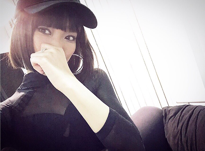 Ai_Eco_Ina's tweet photo. ついに今日20時に"Craving For You"のMV公開です❣️❣️❣️

あと2時間も無いなんて😱💦
ドキドキッ💓💓💓

みんな観てくれるかなー😎🎤⁇

#NewMusicVideo 
#CravingForYou https://t.co/W5wEyhisEZ