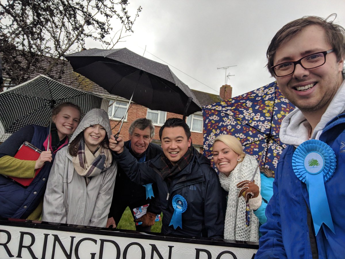 AlanMakMP's tweet photo. Great Easter weekend campaigning in #Bondfields Ward #WestLeigh for hard-working local @Conservatives candidate Alex Rennie! He'll be a strong voice for the community on #Havant Borough Council #LeighPark. If you want to join our campaign, contact me: https://t.co/UmR72Je9nc https://t.co/jkTlQ0rA4f
