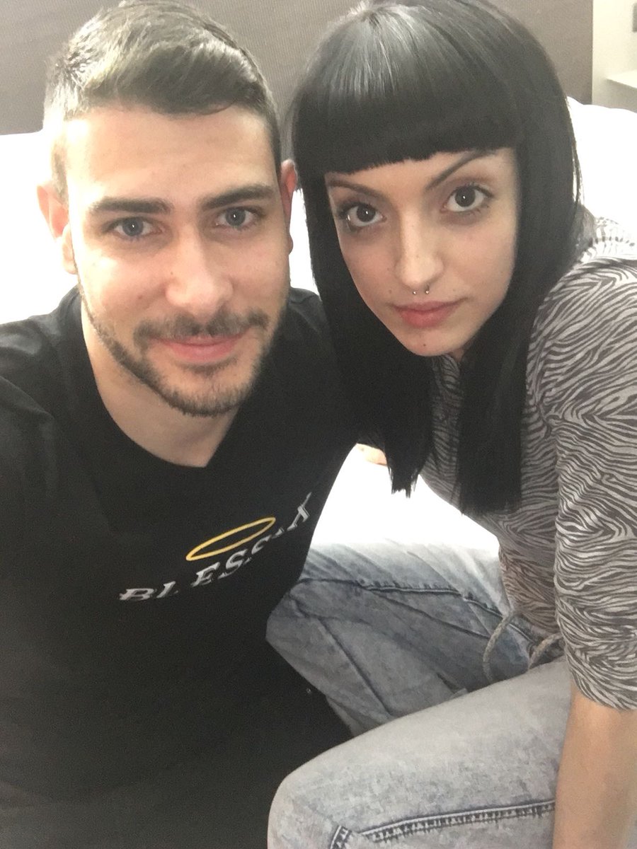 BLESSEXXX's tweet photo. π¬π¬ @magicjavishow @cleogoldxxx #blessex #magicjavishow https://t.co/Aw4tVEamGo