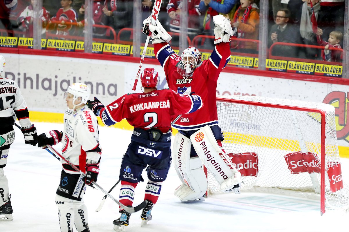 smliiga's tweet photo. Semifinaalipaikan napannut #HIFK hullaannutti Nordiksen – katso torstain kuvakooste: https://t.co/QSINcf5SZk #JYPliiga #Liiga #KohtiMaljaa https://t.co/SwzG2ZOJe4
