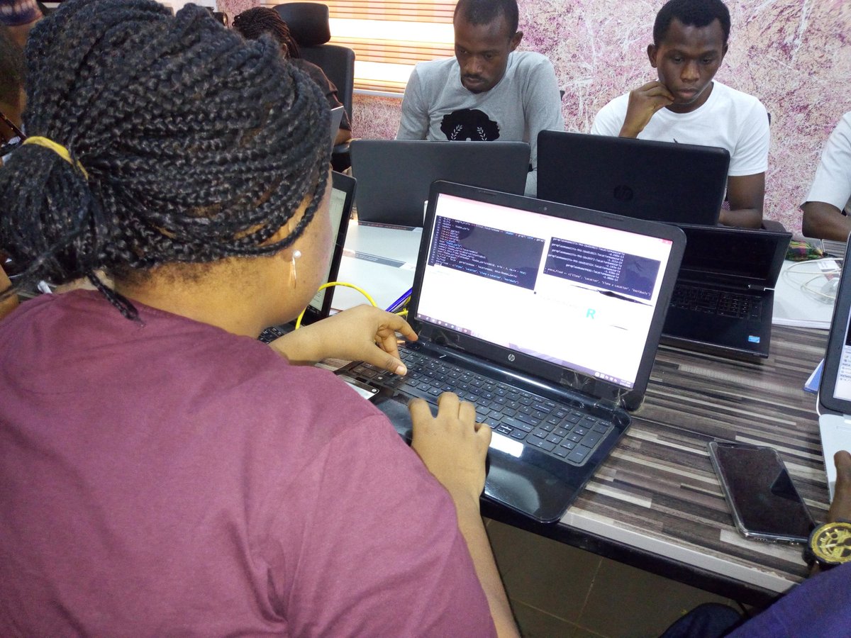 DataLead_Africa's tweet image. Day 3, #R class in Abuja.
#DescriptiveStatistics
#ANOVA
#PCA
#Correlation
#RegressionModeling
@DrArowoloAyoola
@DataScienceNIG
