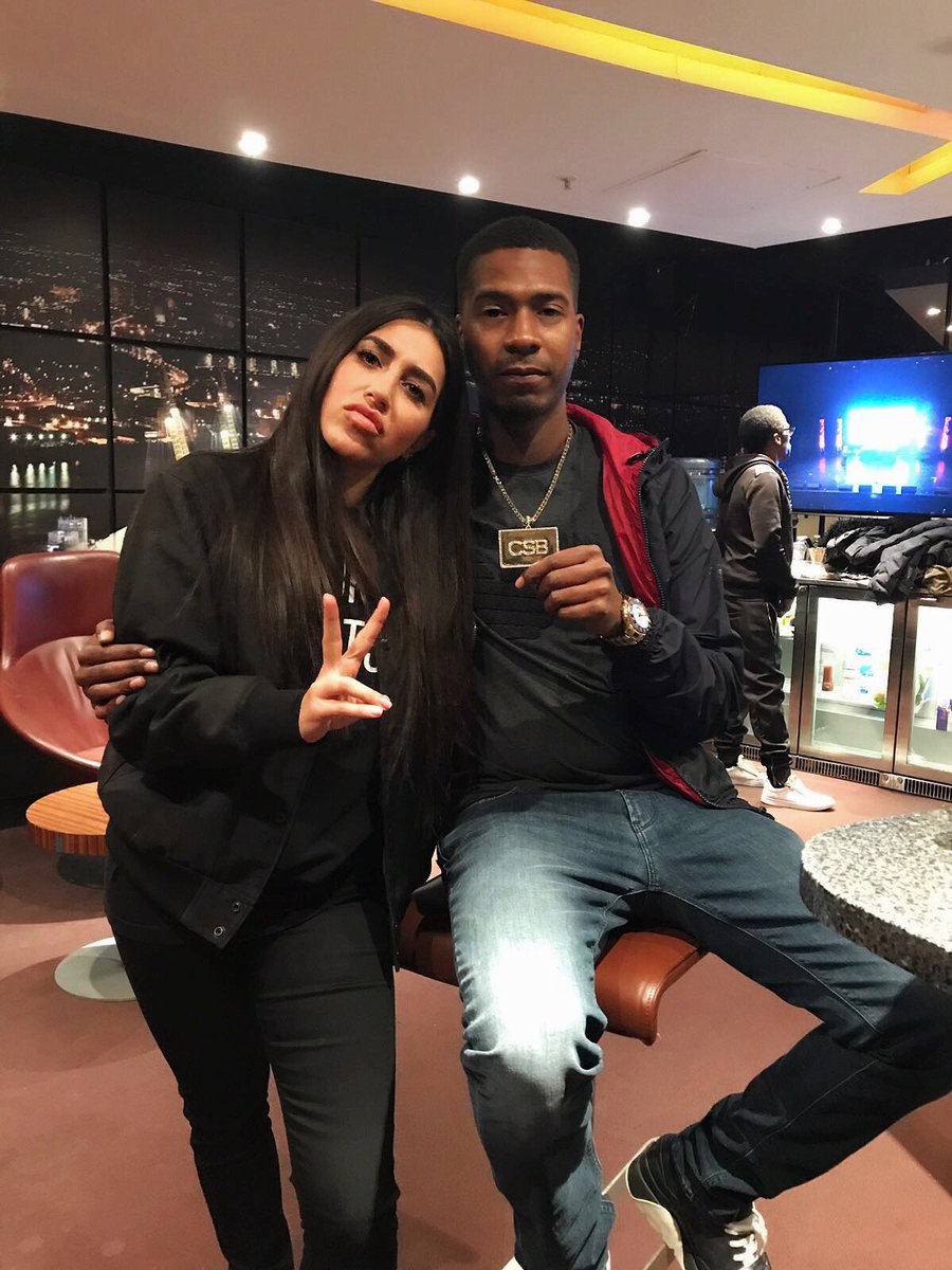 S/O <a href="/csbnines/">.</a> 🔥NEW music dropping very soon ... watch this space #drivetimewithellie 🔋 @thebeat1036fm MON - THURS 4-7PM
_______________________________