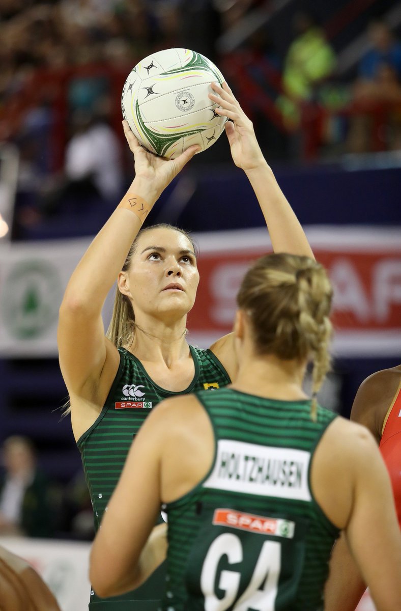 It is with sadness that we have to announce the release of our steadfast goal shooter, Lenize Potgieter, due to an ankle injury from <a href="/TeamSA18/">TeamSA</a> 🇿🇦 netball team <a href="/GC2018/">高程</a>. She will be replaced by goal shooter Sigi Burger.
More ➡️ bit.ly/2GG4Qjf
#TeamMzansi #WeAreAllIn